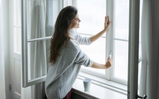 La législation sur les ouvertures de fenêtres, porte-fenêtre ou balcon