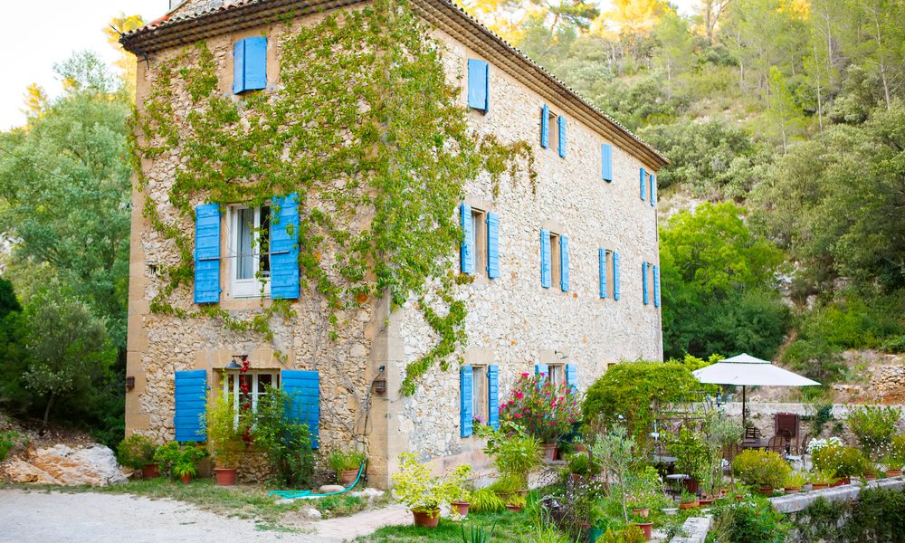 La maison provençale revue par Maisons Casanova