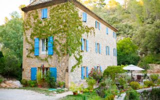 La maison provençale revue par Maisons Casanova