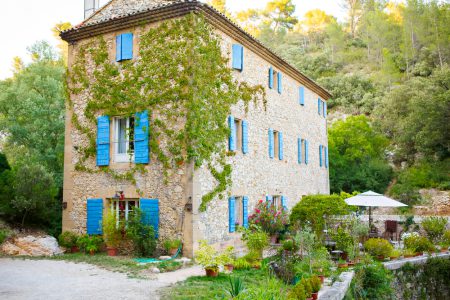 La maison provençale revue par Maisons Casanova